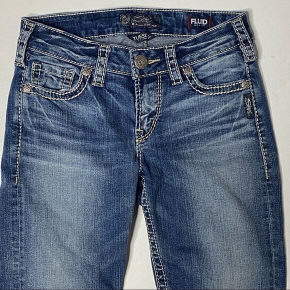 Silver Jean Co | Tuesday Denim Capri’s - Picture 2 of 5